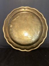 Antico e raro - grande piatto smerlato - ottone bronzo pesante - così incredibile!