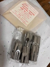 (5) Metal Round ~ Pastry Decorating Tips w/ Vintage Pastry Bags