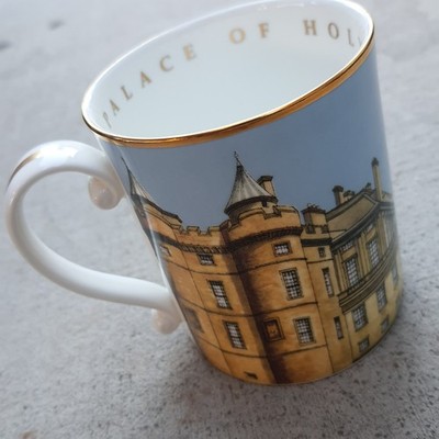 Vtg Royal Collection Palace of Holyroodhouse Fine Bone China Mug 4'' England