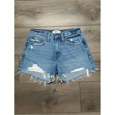 Abercrombie  Fitch The Boyfriend Mid Rise Jean Shorts Size 25