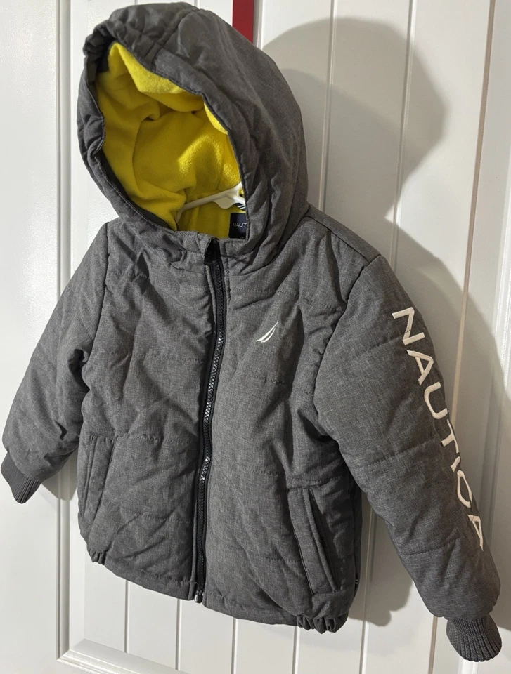 Abrigo de invierno con capucha gris para niño Nautica talla 3T Forrado de vellón Aislado EUC Foto 3 de 4