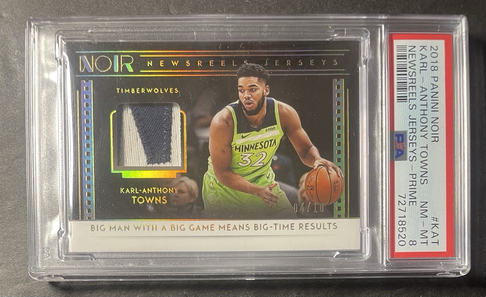 2018-19 Panini Noir Karl-Anthony Towns Game-worn Patch /10 PSA 8
