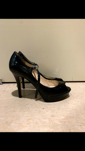 marc fisher stilettos