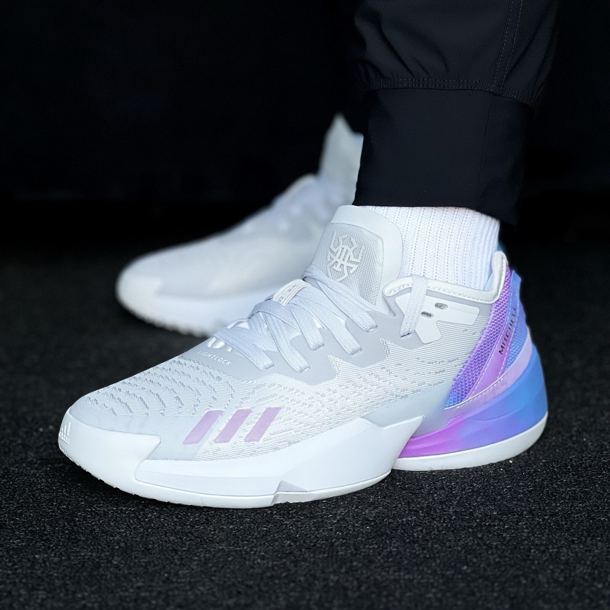 Adidas Issue Men's Sneaker Basketball Shoe Athletic Footwear