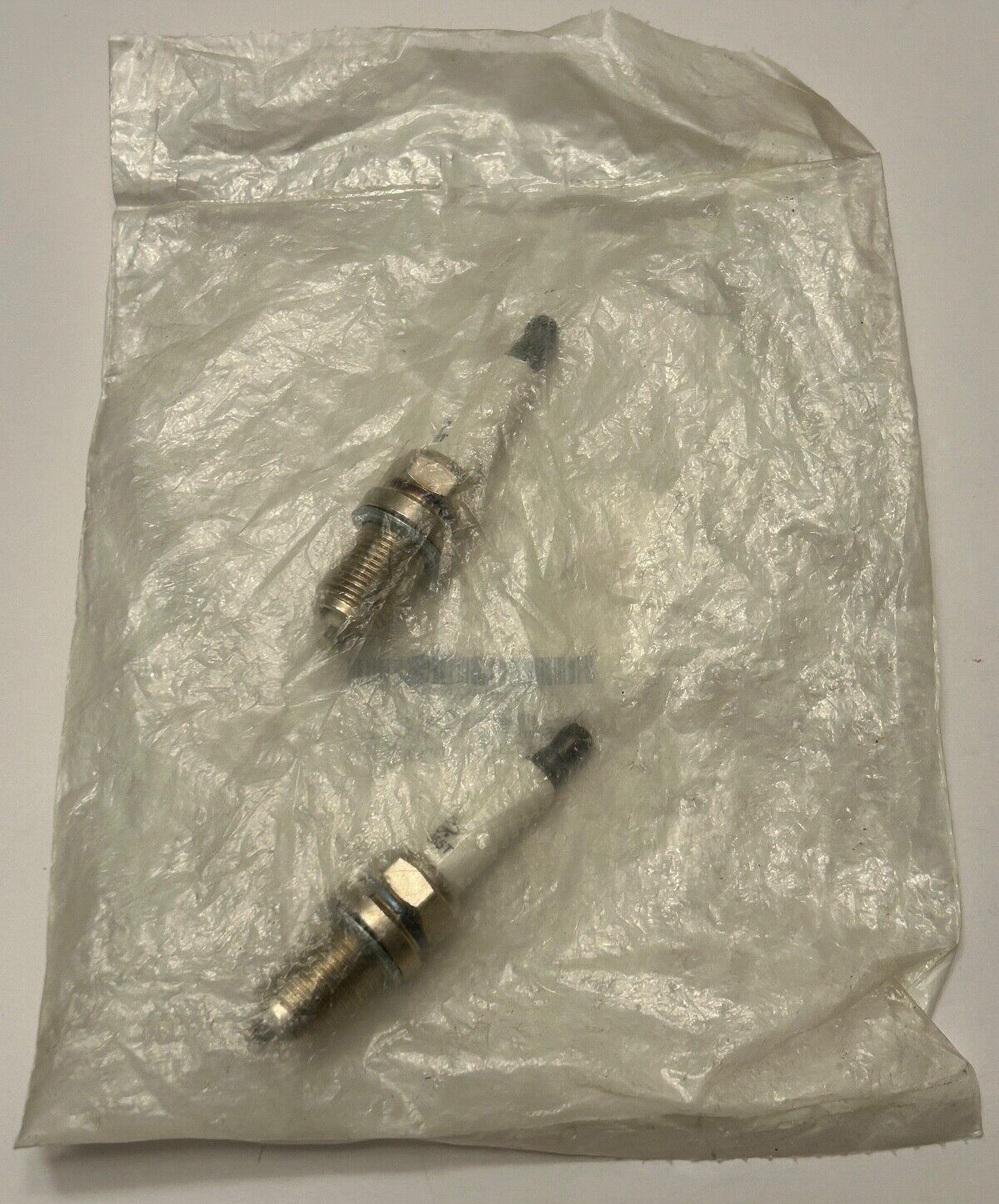 BRIGGS  STRATTON 491055 / 491055 Spark Plugs - Replaces 805015/72347 - 6 Pcs