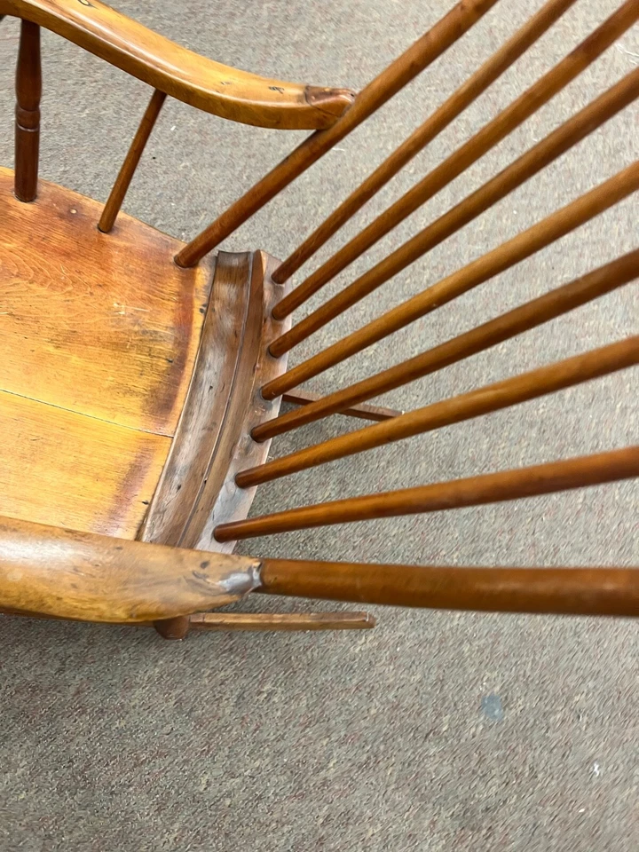 Antique Primitive American Colonial period maple rocker - Image 4 of 4