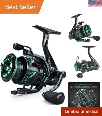 Durable 3000 Size Lightweight Fishing Reel - Perfect for All Conditions