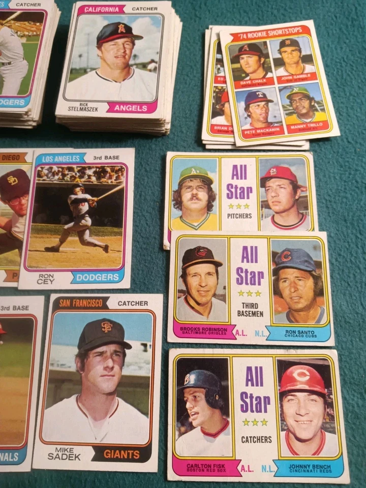 Lote de beisebol 1974 Topps muito bom estado 140+ cartões – Banco, Fisk, Stargell, novatos, WS,... - Imagem 4 de 4