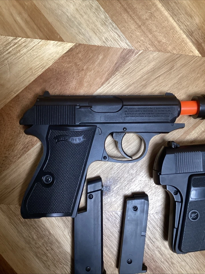Airsoft Lote de 2 Walther PPK y Airsoft Genérico Diversión Necesita Trabajo Piezas O Reparación Foto 4 de 4