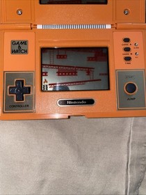 Nintendo Donkey Kong Multi-Screen Game and Watch DK-52 1982 Edition