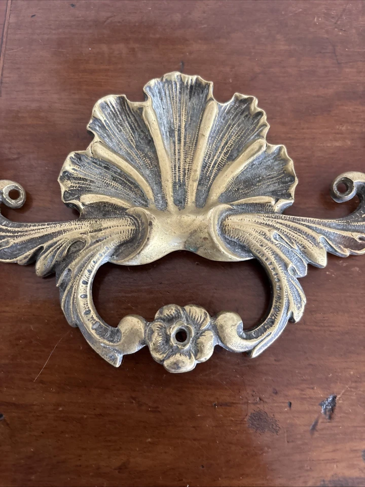 Two Beautiful Rococo Style Antique Brass Plates - Image 2 of 4