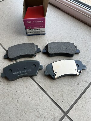 Genuine Kia Ceed Front Disc Brake Pad Kit 58101A6A02