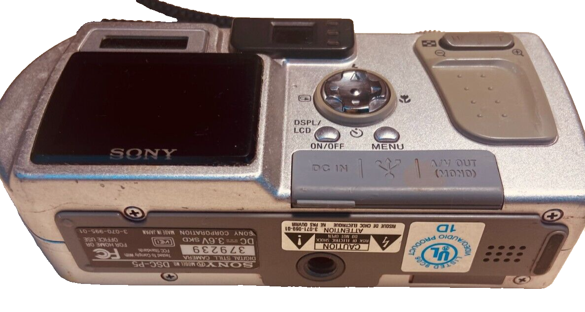 Sony Cyber-shot DSC-P5 3.2MP Digital Camera - Silver-WORKS