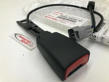 02-03 CAMRY LEFT FRONT SEAT BELT BUCKLE (W/O POWER SEAT) 73240-AA050-B1 GENUINE