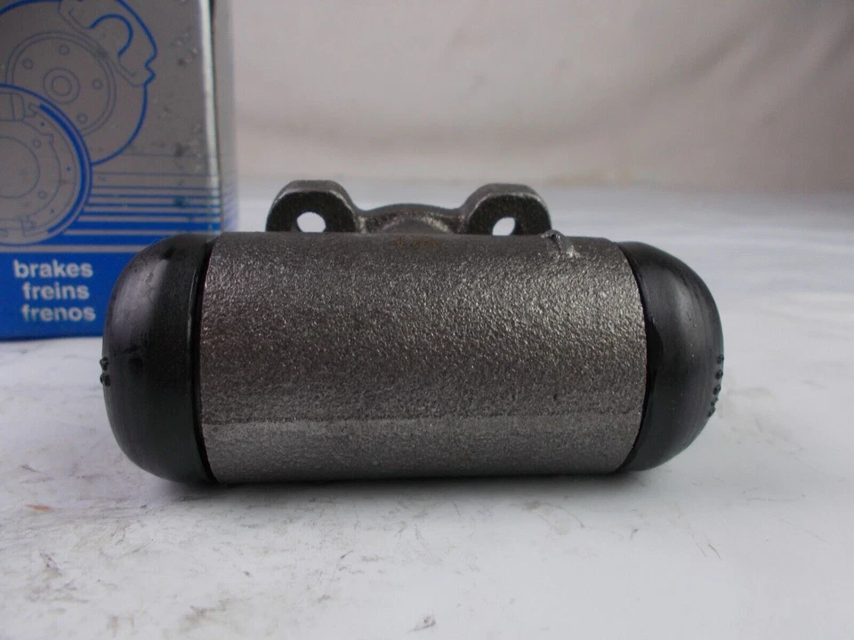 Cilindro de rueda de freno de tambor trasero CARQUEST WCA134494 se adapta; Mercury Villager 99-02' Foto 3 de 4