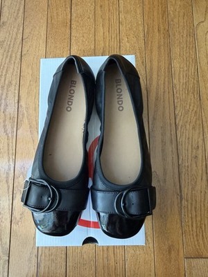 Blondo flats size 8