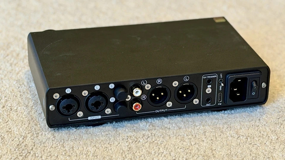 TOPPING L70 Fully Balanced NFCA Preamp & Headphone Amplifier W/ Remote Control - Image 2 of 4