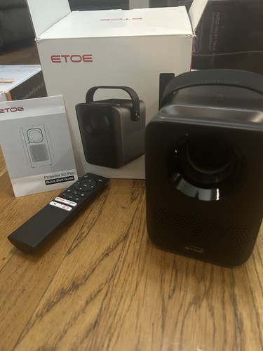 Etoe 1080P Portable Outdoor Indoor Projector Auto Keystone Movies HDMI Bundle