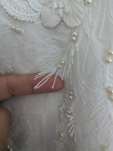Stunning Saiqa White Feathered Effect With Beads Kurta 12 - Picture 10 of 15