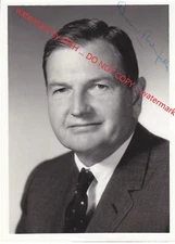 DAVID ROCKEFELLER hand autographed photo w signed Chase Bank letter from JV Reed
