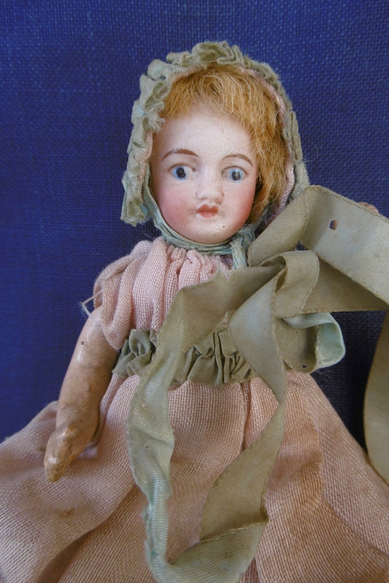 JOLIE MIGNONNETTE ANCIENNE DE LA SFBJ TETE BISCUIT - CORPS COMPOSITION - 11 cm
