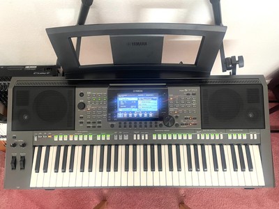 Portable Piano Yamaha PSR-3000 61-Key Arranger Workstation