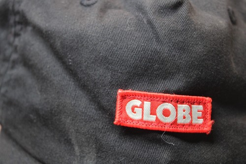 Globe Hat Cap Trucker Snap Back Adjustable Black Red - Picture 8 of 15