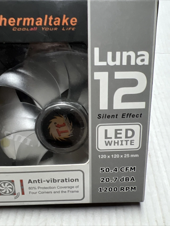 Thermaltake CL-F018-PL12WT Anti-Vibration Luna 12 LED White 120x120x25mm Fan - Image 3 of 4
