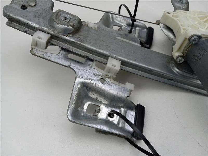 2005 - 2010 CHRYSLER 300 REAR RIGHT WINDOW REGULATOR - Image 4 of 4