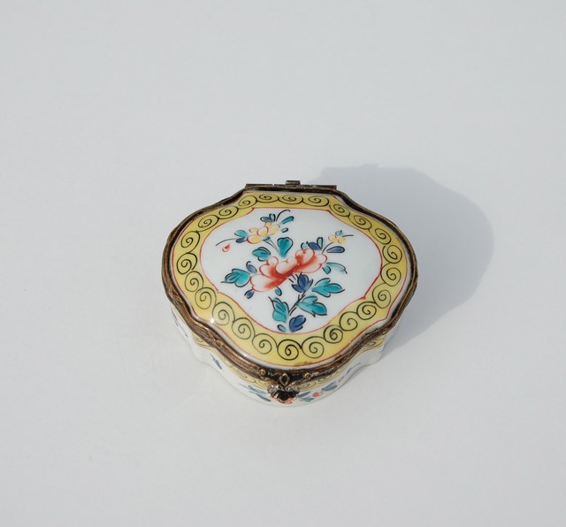 Limoge trinket box, hand painted yellow, vintage eBay