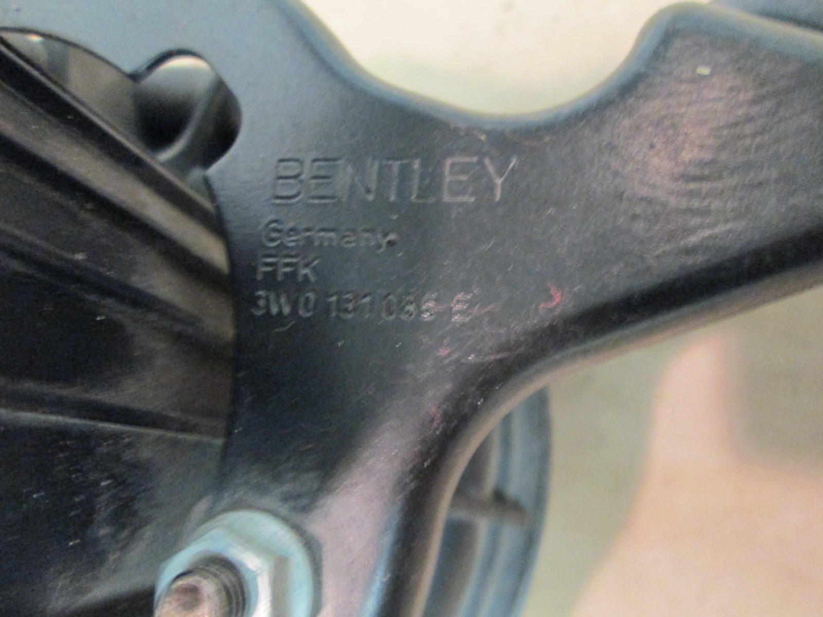 Bentley GT, Flying Spur - Secondary Air Injection Pump # 3W0131083B