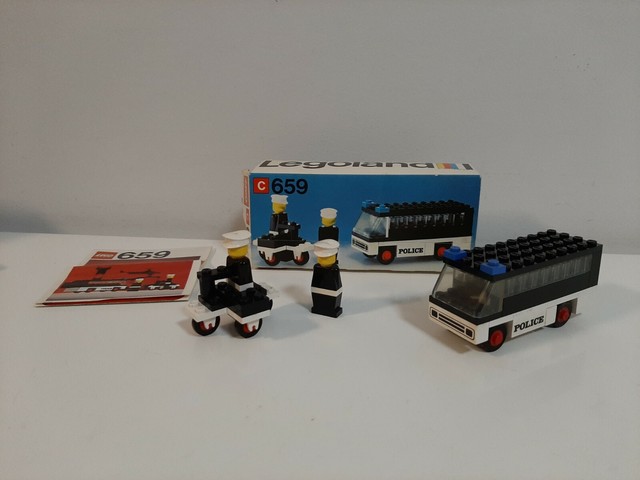 lego vintage police car