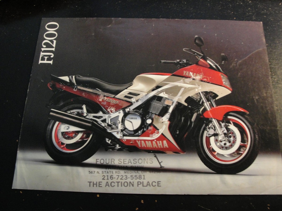 Vintage 1982 Yamaha FJ1200 Motorcycle Sales Brochure With Dealer