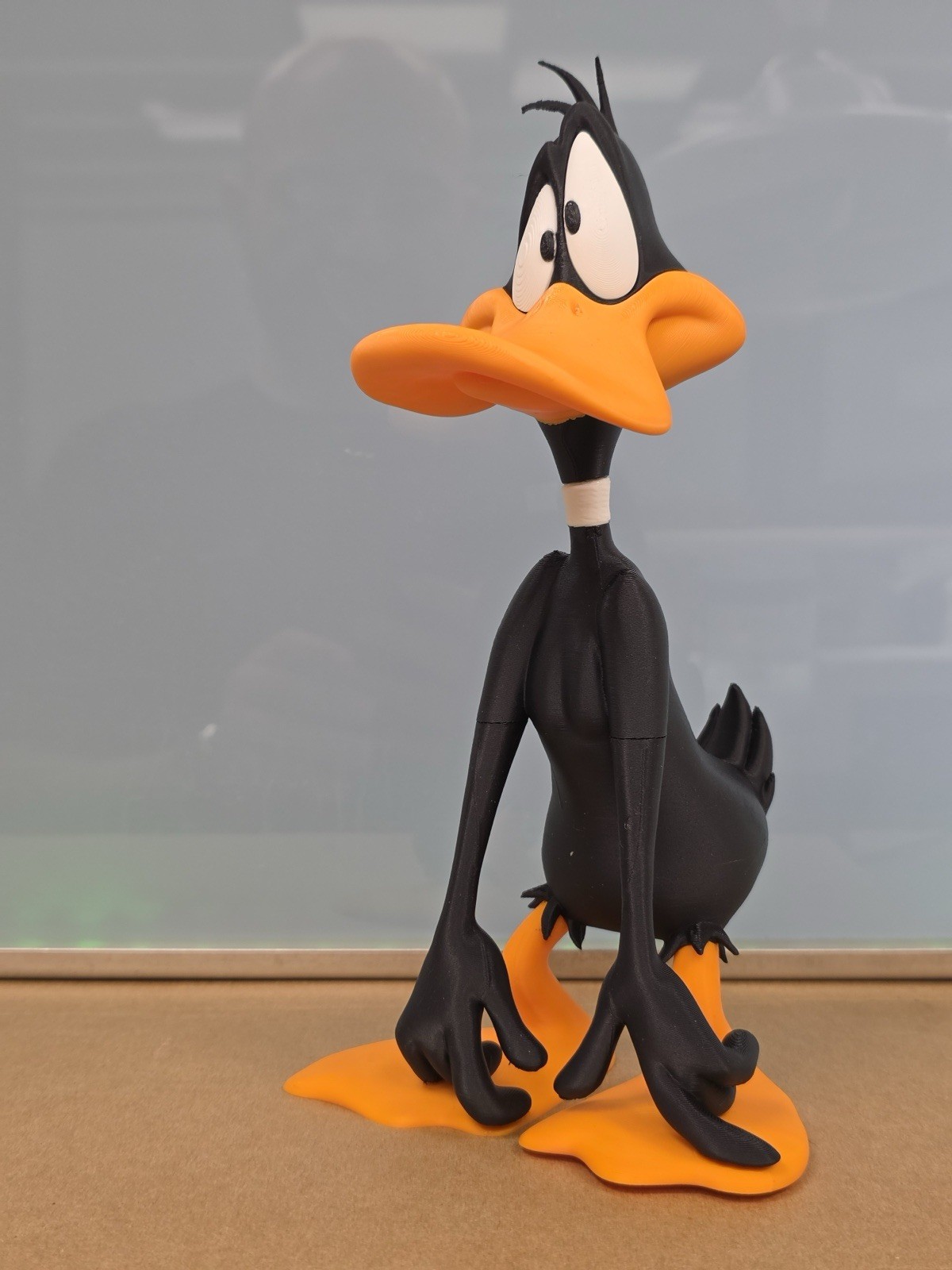 9” Daffy Duck Figurine - Looney Toones Collectible 