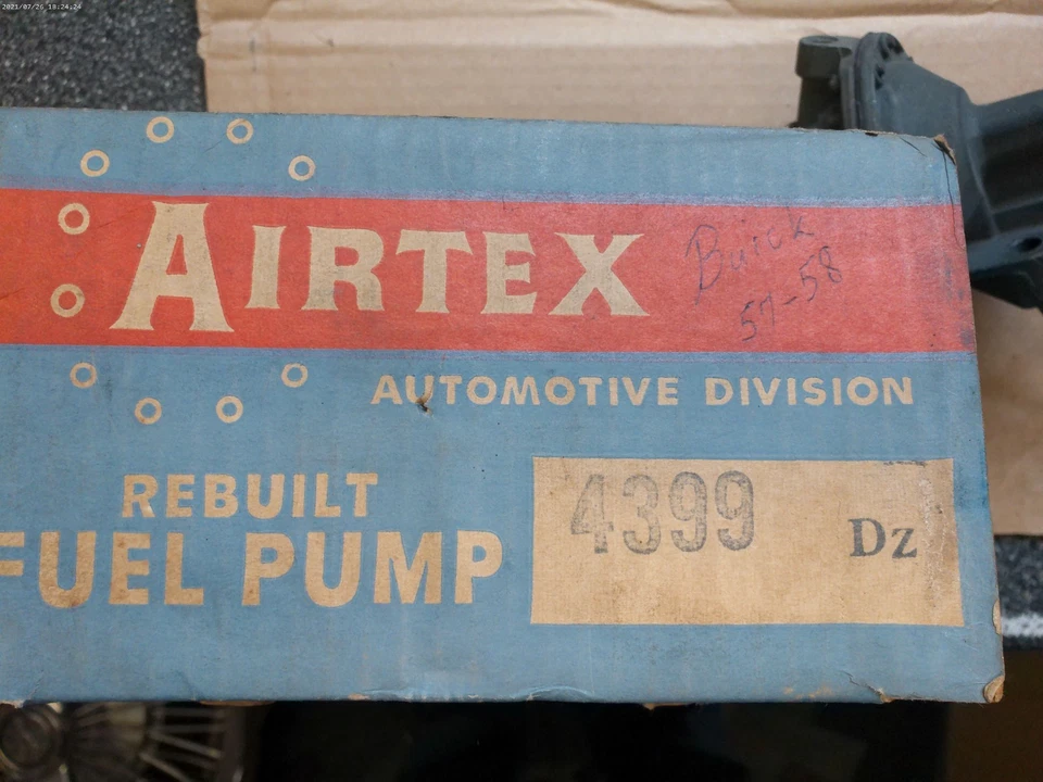 BOMBA DE COMBUSTIBLE AIRTEX 4399 PARA 1957 1958 MODELOS BUICK REMANUFACTURADA Foto 2 de 4