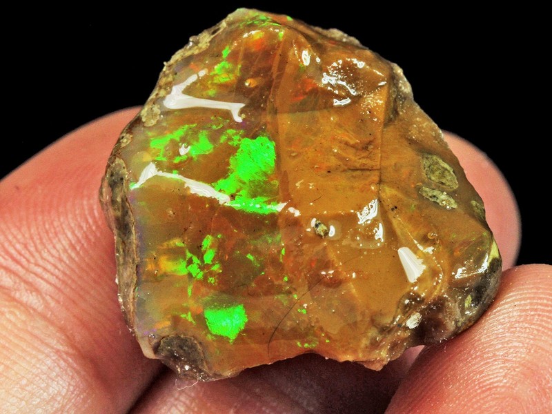 29Ct Ethiopian Black Opal Rough Specimen MSQO5183