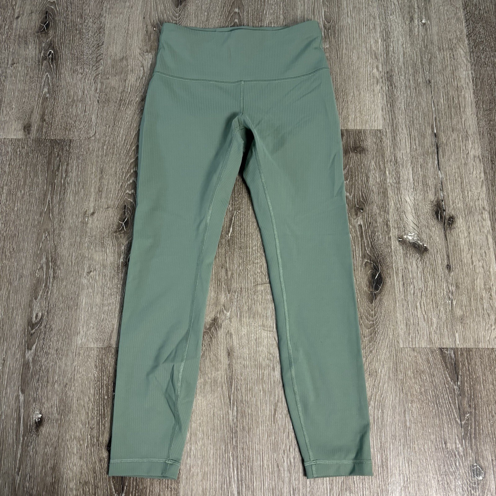Lululemon Women’s 6 Wunder Train High-Rise Sage Ribbed Tight 26” Leggings