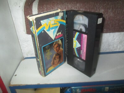 VHS - UND DER REGEN VERWISCHT JEDE SPUR - VPS PAPPE KOMPLETT