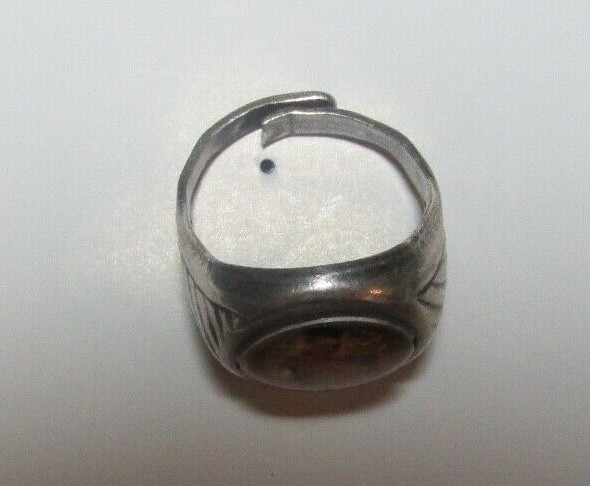 VINTAGE WINKY & DUTCH PIN UP GIRL RING ADJUSTABLE COLORFUL SITTING