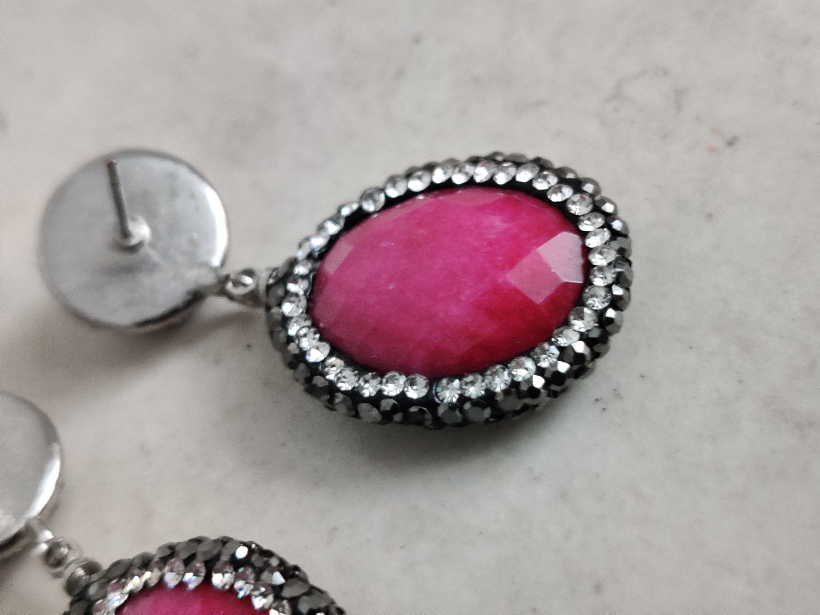 Sparkly Simulated Faceted Ruby and Marcasite Ston… - image 6