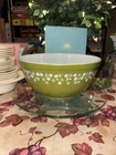 PYREX Spring Blossom 403 Crazy Daisy Mixing Bowl 2-1/2qt 1972-1981