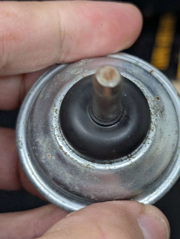 Carburador de 6 cilindros NORS 1962 1963 BUICK SPECIAL DASHPOT 1352213 Foto 3 de 4