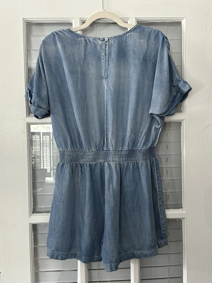 Pink Lily Women’s M Denim Short Sleeve One Piece Romper - Image 2 of 4