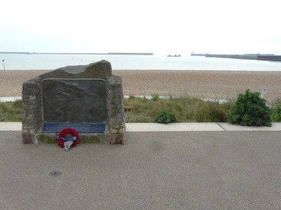 Photo 6x4 The Dunkirk Memorial, Promenade Dover/TR3141 This is a stone m c2017