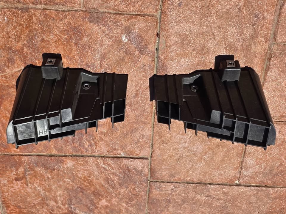 ✨For Tesla Cybertruck Front Left and right  Bumper Inner Bracket (2024-2026)