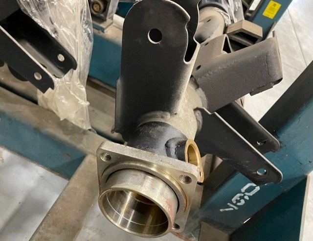 2006-2009 CHEVROLET GMC TRAILBLAZER ENVOY HOUSING ASM R/AXL 19153368 - NEW OEM - Image 3 of 3