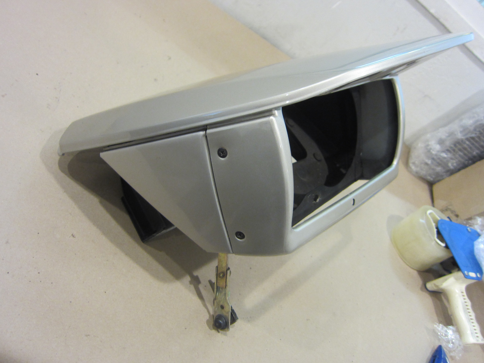 Ferrari 456  Headlight Assembly 133082 63776200 63135800 63744700