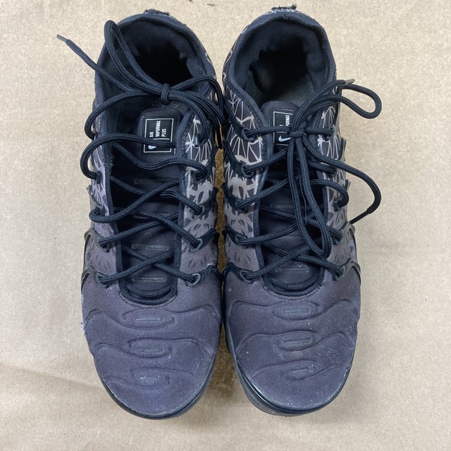 vapormax plus geometric black