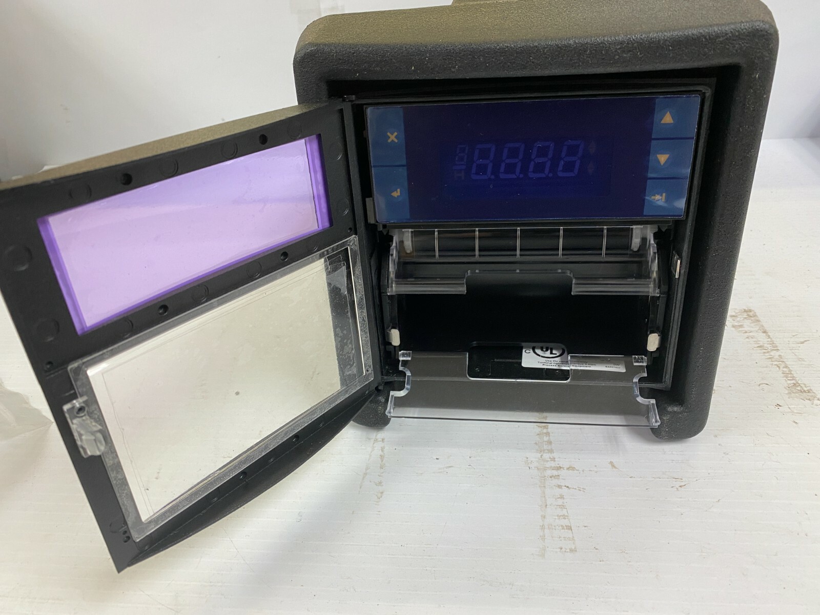 EUROTHERM CHESSELL4102C/M 100MM CHART RECORDER WITH PORTABLE CASE AND