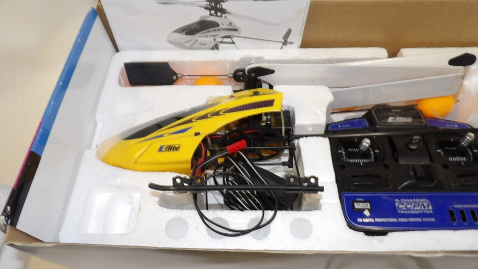 Remote Control RC E-Flite Blade CP Helicopter RTF Ready-To-Fly Heli - Image 3 of 4